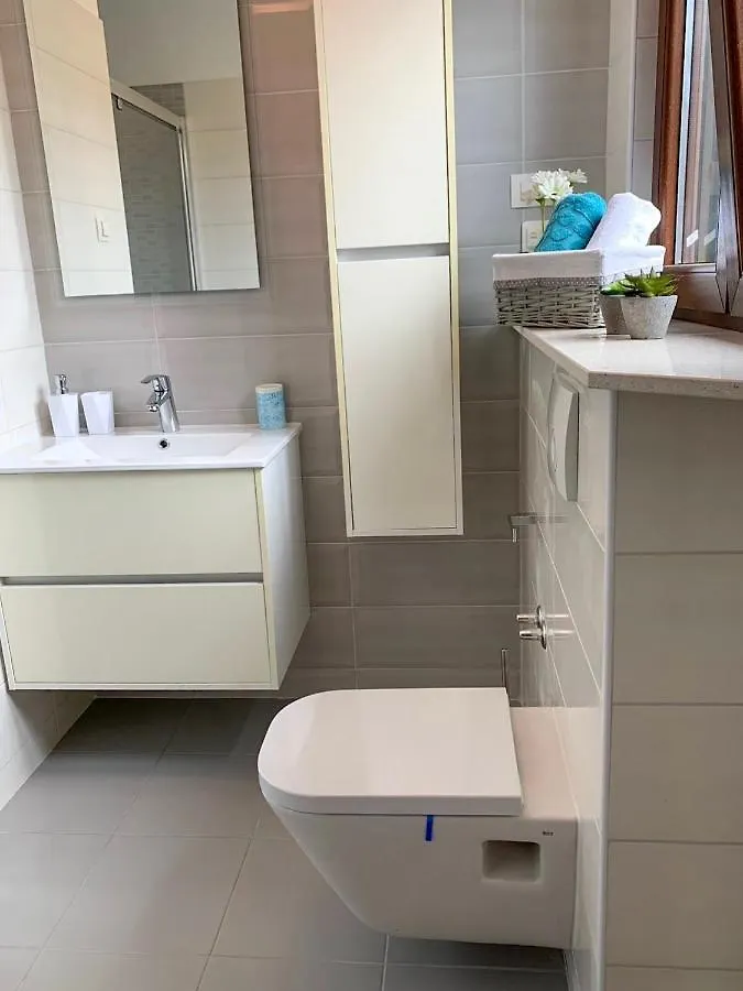 Mak Apartments Trogir 0*,